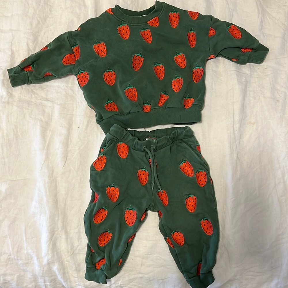 Mini Rodini size 9-18 mth green strawberry set